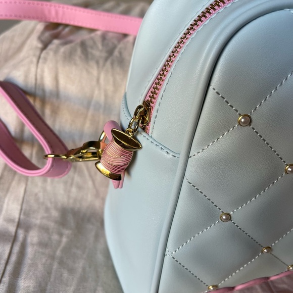 Loungefly Disney Cinderella 70th Anniversary Pearl Handle Crossbody! Never used! - Picture 3 of 16